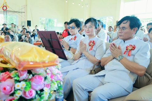 ภาพ No.168095:พิธีทอดกฐิน ณ วัดโตนด จ.นนทบุรี ในโครงการกฐินสามัคคีทั่วไทย 30,000 วัด บูชาธรรม 80 ปี หลวงพ่อธัมมชโย โดยคณะศิษยานุศิษย์วัดพระธรรมกาย วันที่ 20 ตุลาคม พ.ศ. 2567