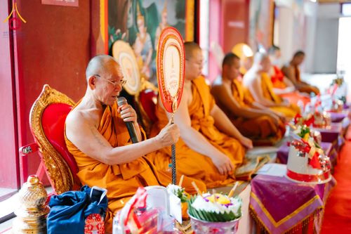 ภาพ No.169258:พิธีทอดกฐิน ณ วัดพุทธนิมิตร จ.เชียงใหม่ ในโครงการกฐินสามัคคีทั่วไทย 30,000 วัด บูชาธรรม 80 ปี หลวงพ่อธัมมชโย โดยคณะศิษยานุศิษย์วัดพระธรรมกาย วันที่ 24 ตุลาคม พ.ศ. 2567