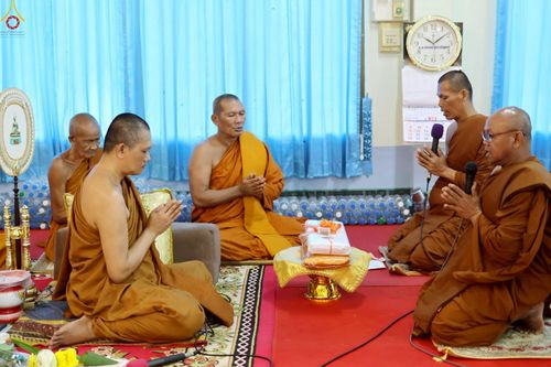 ภาพ No.257646:วันที่ 17 ตุลาคม พ.ศ. 2568 พิธีทอดกฐินสามัคคีทั่วไทย 30,000 วัด โดยคณะศิษยานุศิษย์ บูชาธรรม 81 ปี หลวงพ่อธัมมชโย ณ วัดกะทมวนาราม ต.นาบัว อ.เมืองสุรินทร์ จ.สุรินทร์