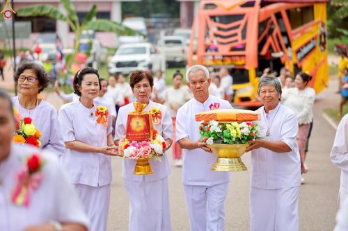 ภาพ No.269638:วันที่ 25 ตุลาคม พ.ศ. 2568 พิธีทอดกฐินสามัคคีทั่วไทย ณ วัดบางยางพัฒนา ต.หนองกะท้าว อ.นครไทย จ.พิษณุโลก โดยคณะศิษยานุศิษย์ บูชาธรรม 81 ปี หลวงพ่อธัมมชโย