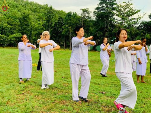 ภาพ No.155811:โครงการ อุบาสกแก้ว อุบาสิกาแก้ว รุ่นที่ 3 ตัวแทนทอดกฐินสามัคคีทั่วไทย 30,000 วัด ระหว่างวันที่ 20-22 กันยายน พ.ศ. 2567 ณ ศูนย์ปฏิบัติธรรมและศูนย์อบรมเยาวชนเพชรบุรี ตำบลท่าแลง อำเภอท่ายาง จังหวัดเพชรบุรี