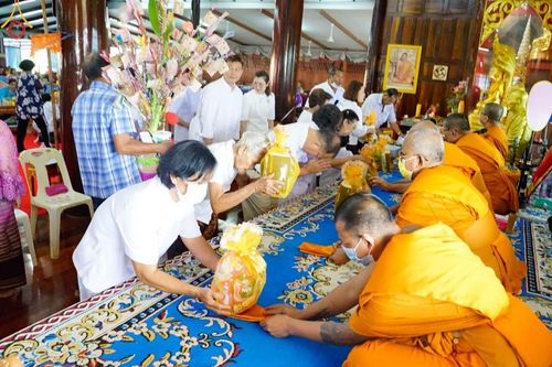 ภาพ No.94855:พิธีทอดกฐินสามัคคีทั่วไทย 5,000 วัด ณ วัดโพธิ์ศรีเจริญ อ.ศรีประจันต์ จ.สุพรรณบุรี วันที่ 12 พฤศจิกายน พ.ศ. 2566