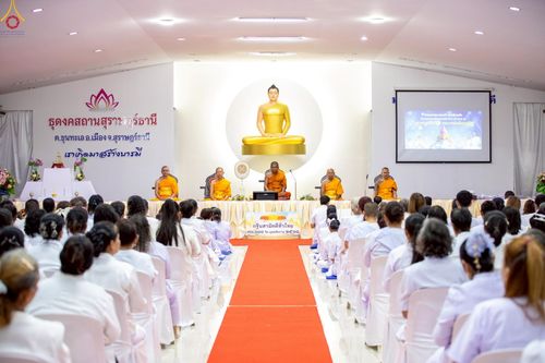ภาพ No.248189:วันที่ 26-28 กันยายน พ.ศ. 2568 โครงการอบรมอุบาสกแก้ว อุบาสิกาแก้ว รุ่นที่ 3 ผู้แทนทอดกฐินสามัคคีทั่วไทย 30,000 วัด บูชาธรรม 81 ปี หลวงพ่อธัมมชโย ณ ธุดงคสถานสุราษฎร์ธานี