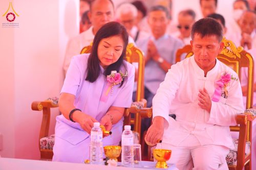 ภาพ No.172990:พิธีทอดกฐิน วัดป่าดอยพระบาท จ.เชียงราย ในโครงการกฐินสามัคคีทั่วไทย 30,000 วัด บูชาธรรม 80 ปี หลวงพ่อธัมมชโย โดยคณะศิษยานุศิษย์วัดพระธรรมกาย วันที่ 26 ตุลาคม พ.ศ. 2567