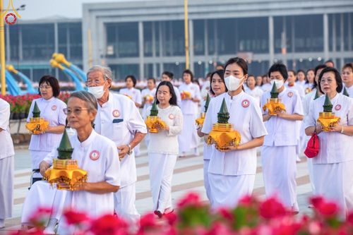 ภาพ No.133683:พิธีเวียนประทักษิณและพิธีวันทาเจดีย์ โครงการบรรพชาสามเณร ฟื้นฟูพระพุทธศาสนาทั่วไทย ณ วัดพระธรรมกาย วันเสาร์ที่ 6 เมษายน พ.ศ. 2567