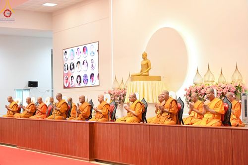ภาพ No.87062:พิธีทักษิณานุปทานแด่บรรพชนตระกูลผ่องสวัสดิ์ และหมู่ญาติที่ล่วงลับไปแล้ว ณ มหาเจดีย์ทัตตชีโว ศูนย์อบรมเยาวชนกาญจนบุรี วันที่ 31 สิงหาคม พ.ศ. 2566