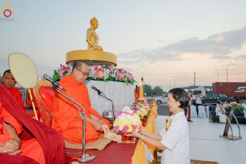 ภาพ No.180384:พิธีตักบาตรพระ ๑,๐๐๐ รูป ฉลองเมืองลำปาง ๑,๓๔๔ ปี วันเสาร์ที่ ๗ ธันวาคม พ.ศ. ๒๕๖๗ ณ ลานพระบรมราชานุสาวรีย์ พระนเรศวรมหาราช อ.เกาะคา จ.ลำปาง