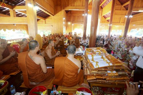 ภาพ No.272820:วันที่ 29 ตุลาคม พ.ศ. 2568 พิธีทอดกฐินสามัคคีทั่วไทย ณ วัดป่าหัวดอย ต.ท่าสาย อ.เมือง จ.เชียงราย โดยคณะศิษยานุศิษย์ บูชาธรรม 81 ปี หลวงพ่อธัมมชโย