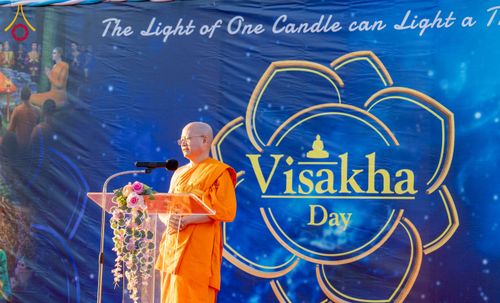 ภาพ No.225682:วันอาทิตย์ที่ 11 พฤษภาคม พ.ศ. 2568 วัดพระธรรมกายแคลิฟอร์เนีย จัดงานวิสาขบูชานานาชาติ และถวายมหาสังฆทานคณะสงฆ์ 120 รูป