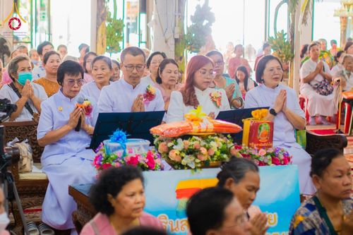 ภาพ No.178339:พิธีทอดกฐิน ณ วัดหัวโพธิ์ ต.หัวโพธิ์ อ.สองพี่น้อง จ.สุพรรณบุรี ในโครงการทอดกฐินสามัคคีทั่วไทย 30,000 วัด บูชาธรรม 80 ปี หลวงพ่อธัมมชโย โดยคณะศิษยานุศิษย์วัดพระธรรมกาย วันที่ 9 พฤศจิกายน พ.ศ. 2567