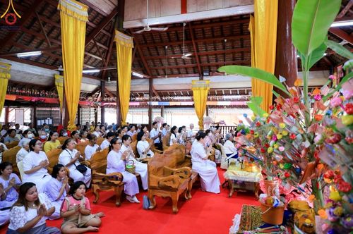 ภาพ No.179476:พิธีทอดกฐิน ณ วัดทุ่งเข็น จ.สุพรรณบุรี ในโครงการกฐินสามัคคีทั่วไทย 30,000 วัด บูชาธรรม 80 ปี หลวงพ่อธัมมชโย โดยคณะศิษยานุศิษย์วัดพระธรรมกาย วันที่ 27 ตุลาคม พ.ศ. 2567