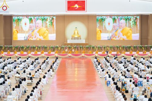 ภาพ No.212686:วันอาทิตย์ที่ 23 มีนาคม พ.ศ. 2568 พิธีร่วมบุญโครงการบรรพชาสามเณร 5,000 รูป ณ ห้องแก้วสารพัดนึก 2 วัดพระธรรมกาย