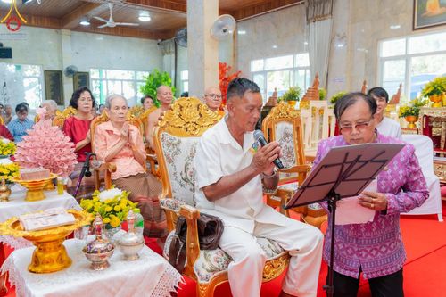 ภาพ No.165896:พิธีทอดกฐิน ณ วัดเขาตะแบก อ.ศรีราชา จ.ชลบุรี ในโครงการกฐินสามัคคีทั่วไทย 30,000 วัด บูชาธรรม 80 ปี หลวงพ่อธัมมชโย โดยคณะศิษยานุศิษย์วัดพระธรรมกาย วันที่ 20 ตุลาคม พ.ศ. 2567