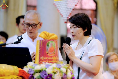 ภาพ No.171976:พิธีทอดกฐิน ณ วัดทินกรนิมิต จ.นนทบุรี ในโครงการกฐินสามัคคีทั่วไทย 30,000 วัด บูชาธรรม 80 ปี หลวงพ่อธัมมชโย โดยคณะศิษยานุศิษย์วัดพระธรรมกาย วันที่ 27 ตุลาคม พ.ศ. 2567