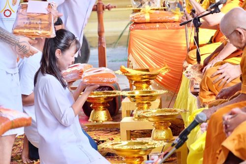 ภาพ No.99581:พิธีทอดกฐินสามัคคีทั่วไทย 5,000 วัด ณ วัดพืชนิมิตร จ.ปทุมธานี วันที่ 26 พฤศจิกายน พ.ศ. 2566