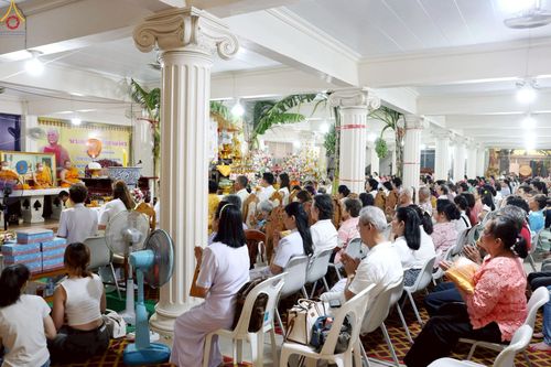 ภาพ No.257419:วันที่ 12 ตุลาคม พ.ศ. 2568 พิธีทอดกฐินสามัคคีทั่วไทย 30,000 วัด โดยคณะศิษยานุศิษย์ บูชาธรรม 81 ปี หลวงพ่อธัมมชโย ณ วัดเทพนิมิตร พุทธมณฑล จ.นครปฐม