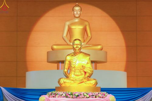 ภาพ No.154237:พิธีบูชาครูผู้ค้นพบวิชชาธรรมกาย ณ สภาธรรมกายสากล วัดพระธรรมกาย วันอังคารที่ 17 กันยายน พ.ศ. 2567