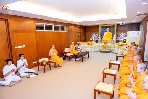 ภาพ No.145883:พิธีเจริญพระพุทธมนต์และมอบผ้าไตร โครงการปฐมอุปสมบทสมโภช วัดพระธรรมกายโทชิหงิ ประเทศญี่ปุ่น บูชาธรรมหลวงพ่อธัมมชโย เนื่องในโอกาสเจริญอายุวัฒนมงคล 80 ปี (22 เมษายน พ.ศ.2567) วันพฤหัสบดีที่ 25 กรกฎาคม พ.ศ. 2567 ณ อาศรมบัณฑิต วัดพระธรรมกาย จัดโดย คณะศิษยานุศ