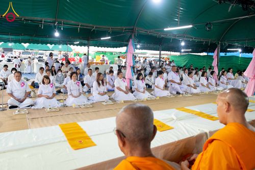 ภาพ No.301057:วันที่ 23 มกราคม พ.ศ. 2569 พิธีถวายภัตตาหารเป็นสังฆทาน แด่พระธรรมยาตรา ณ อนุสรณ์สถานบางปลา วัดบางปลา อำเภอบางเลน จังหวัดนครปฐม ในโครงการธรรมยาตรา กตัญญูบูชา มหาปูชนียาจารย์ พระมงคลเทพมุนี(สด จนฺทสโร) พระผู้ปราบมาร อนุสรณ์สถาน 7 แห่ง ปีที่ 14