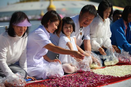 ภาพ No.33399:โครงการธรรมยาตรา เส้นทางพระผู้ปราบมาร ปีที่ 7 ณ วัดพระธรรมกาย