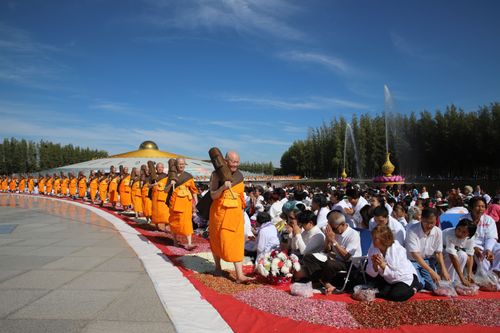 ภาพ No.33442:โครงการธรรมยาตรา เส้นทางพระผู้ปราบมาร ปีที่ 7 ณ วัดพระธรรมกาย