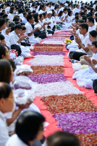 ภาพ No.33545:โครงการธรรมยาตรา เส้นทางพระผู้ปราบมาร ปีที่ 7 ณ อนุสรณ์สถานพระมงคลเทพมุนี