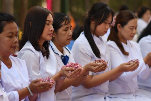 ภาพ No.33565:โครงการธรรมยาตรา เส้นทางพระผู้ปราบมาร ปีที่ 7 ณ อนุสรณ์สถานพระมงคลเทพมุนี