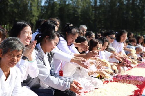 ภาพ No.33444:โครงการธรรมยาตรา เส้นทางพระผู้ปราบมาร ปีที่ 7 ณ วัดพระธรรมกาย