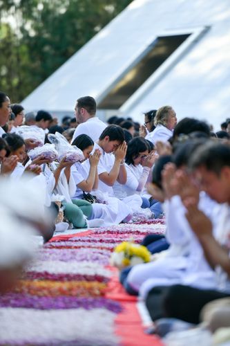 ภาพ No.33546:โครงการธรรมยาตรา เส้นทางพระผู้ปราบมาร ปีที่ 7 ณ อนุสรณ์สถานพระมงคลเทพมุนี