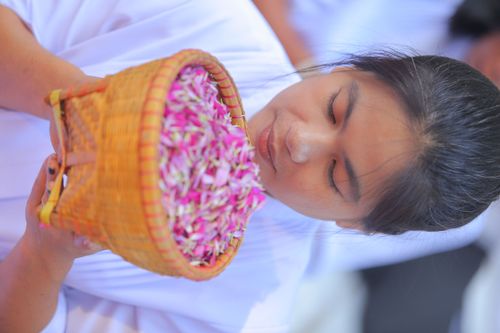 ภาพ No.33472:โครงการธรรมยาตรา เส้นทางพระผู้ปราบมาร ปีที่ 7 ณ อนุสรณ์สถานพระมงคลเทพมุนี