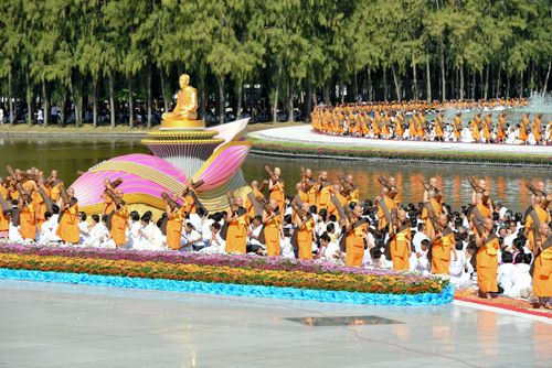 ภาพ No.33359:โครงการธรรมยาตรา เส้นทางพระผู้ปราบมาร ปีที่ 7 ณ วัดพระธรรมกาย