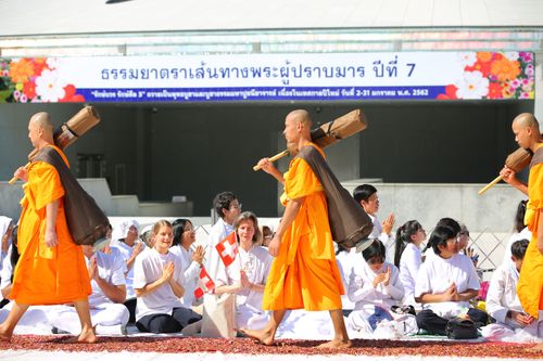 ภาพ No.33371:โครงการธรรมยาตรา เส้นทางพระผู้ปราบมาร ปีที่ 7 ณ วัดพระธรรมกาย