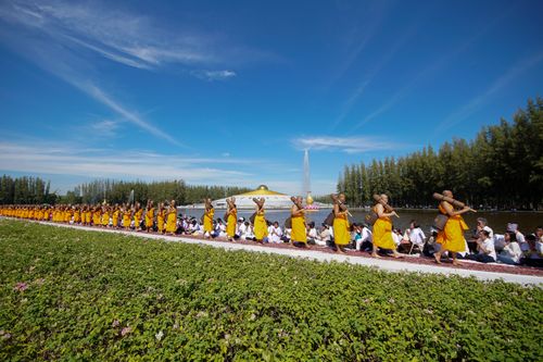 ภาพ No.33439:โครงการธรรมยาตรา เส้นทางพระผู้ปราบมาร ปีที่ 7 ณ วัดพระธรรมกาย