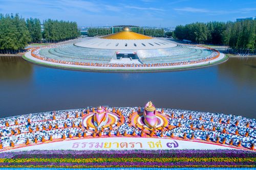 ภาพ No.33274:โครงการธรรมยาตรา เส้นทางพระผู้ปราบมาร ปีที่ 7 ณ วัดพระธรรมกาย