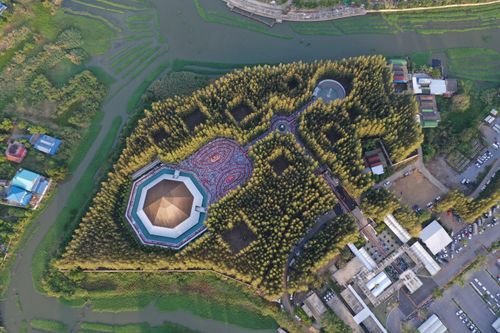 ภาพ No.33467:โครงการธรรมยาตรา เส้นทางพระผู้ปราบมาร ปีที่ 7 ณ อนุสรณ์สถานพระมงคลเทพมุนี