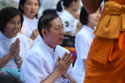 ภาพ No.33532:โครงการธรรมยาตรา เส้นทางพระผู้ปราบมาร ปีที่ 7 ณ อนุสรณ์สถานพระมงคลเทพมุนี