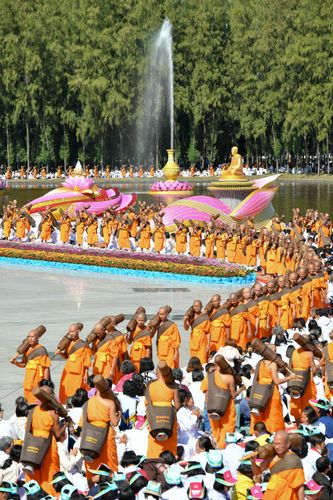 ภาพ No.33365:โครงการธรรมยาตรา เส้นทางพระผู้ปราบมาร ปีที่ 7 ณ วัดพระธรรมกาย