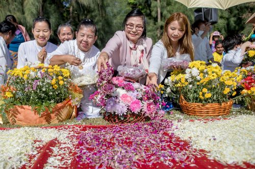 ภาพ No.33330:โครงการธรรมยาตรา เส้นทางพระผู้ปราบมาร ปีที่ 7 ณ วัดพระธรรมกาย
