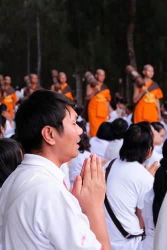 ภาพ No.33515:โครงการธรรมยาตรา เส้นทางพระผู้ปราบมาร ปีที่ 7 ณ อนุสรณ์สถานพระมงคลเทพมุนี