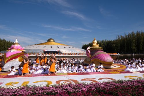 ภาพ No.33315:โครงการธรรมยาตรา เส้นทางพระผู้ปราบมาร ปีที่ 7 ณ วัดพระธรรมกาย