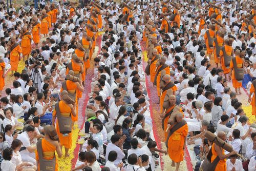 ภาพ No.33601:โครงการธรรมยาตรา เส้นทางพระผู้ปราบมาร ปีที่ 7 ณ วัดสองพี่น้อง