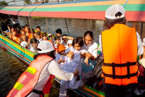 ภาพ No.33873:โครงการธรรมยาตรา เส้นทางพระผู้ปราบมาร ปีที่ 7 ณ วัดโบสถ์บน