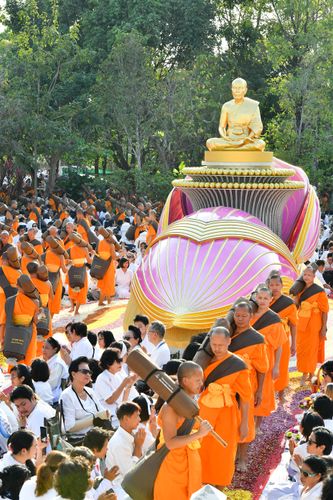 ภาพ No.33964:โครงการธรรมยาตรา เส้นทางพระผู้ปราบมาร ปีที่ 7 ณ วัดโบสถ์บน