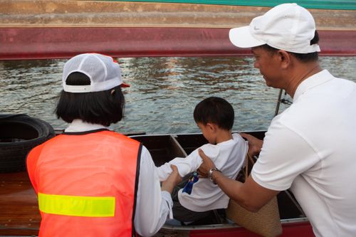ภาพ No.33876:โครงการธรรมยาตรา เส้นทางพระผู้ปราบมาร ปีที่ 7 ณ วัดโบสถ์บน