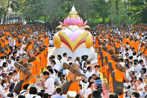 ภาพ No.33973:โครงการธรรมยาตรา เส้นทางพระผู้ปราบมาร ปีที่ 7 ณ วัดโบสถ์บน