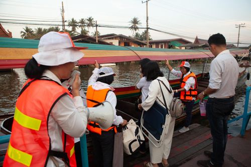 ภาพ No.33877:โครงการธรรมยาตรา เส้นทางพระผู้ปราบมาร ปีที่ 7 ณ วัดโบสถ์บน