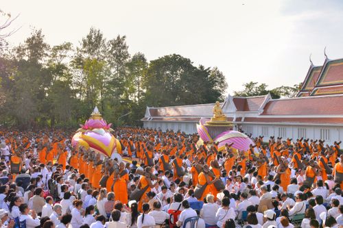 ภาพ No.33972:โครงการธรรมยาตรา เส้นทางพระผู้ปราบมาร ปีที่ 7 ณ วัดโบสถ์บน