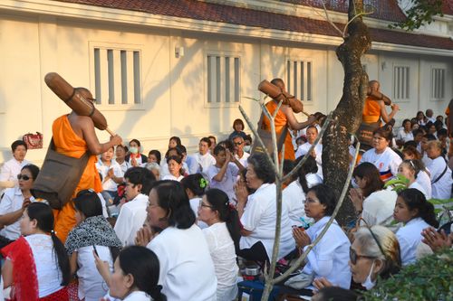 ภาพ No.33906:โครงการธรรมยาตรา เส้นทางพระผู้ปราบมาร ปีที่ 7 ณ วัดโบสถ์บน