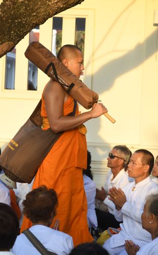 ภาพ No.33904:โครงการธรรมยาตรา เส้นทางพระผู้ปราบมาร ปีที่ 7 ณ วัดโบสถ์บน