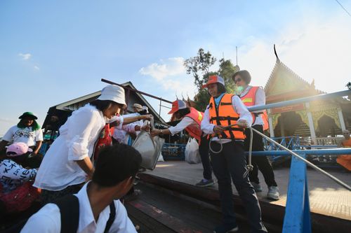 ภาพ No.34029:โครงการธรรมยาตรา เส้นทางพระผู้ปราบมาร ปีที่ 7 ณ วัดโบสถ์บน